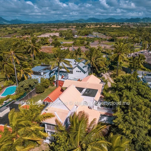 Charmante maison familiale à quelques pas de la plage, avec vue mer partielle et accès direct (Mandat exclusif)