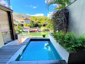 3 Bedroom Townhouse, Duplex