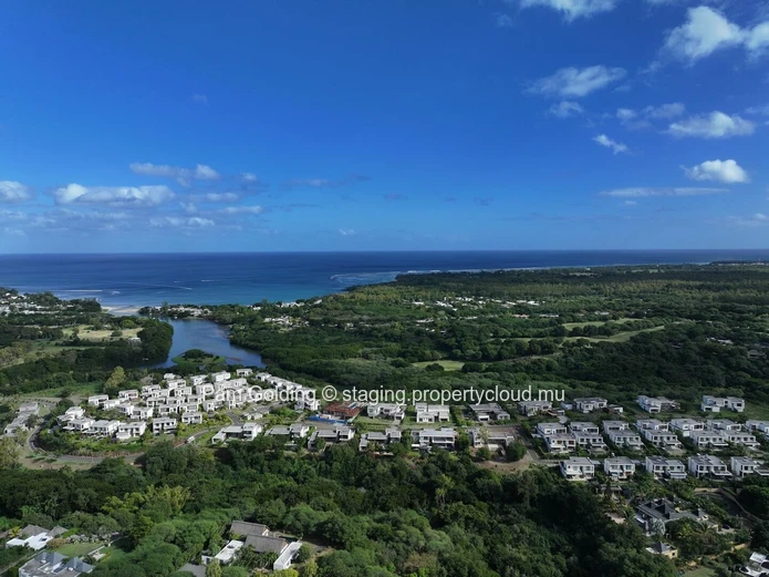 4-Bedroom Villa in Akasha Villas, Cap Tamarin – Private Pool & Coastal Views