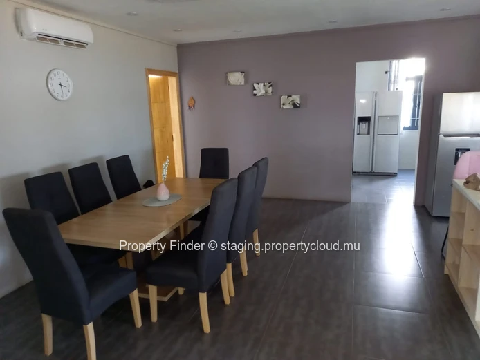 Modern 5 bedrooms house for sale