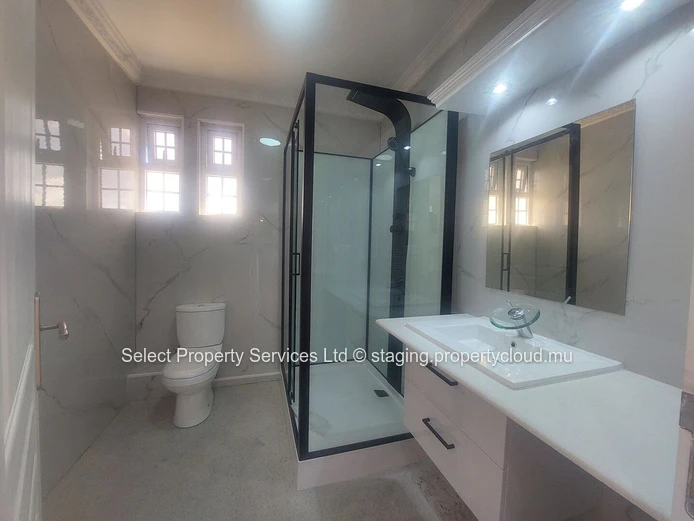 Exclusive Listing – Rs - For sale Spacious Apartment in the Heart of Quatre Bornes