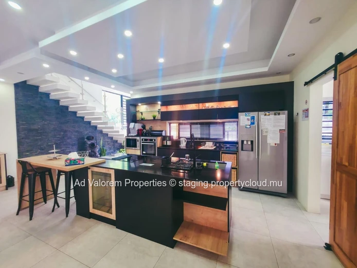 Villa for sale as a business – La Gaulette