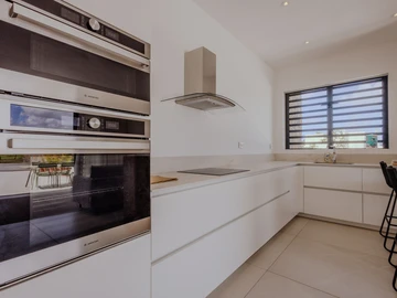 4 Bedroom Villa