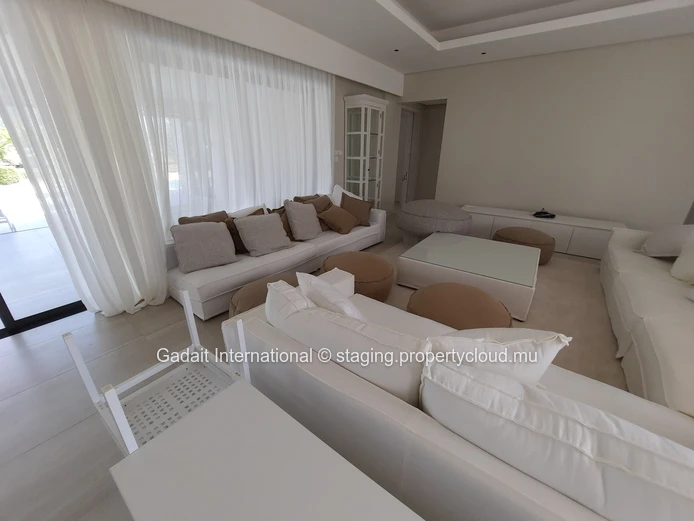 Superb villa for Rent - 4 bedrooms with Golf View | Anahita Beau Champ