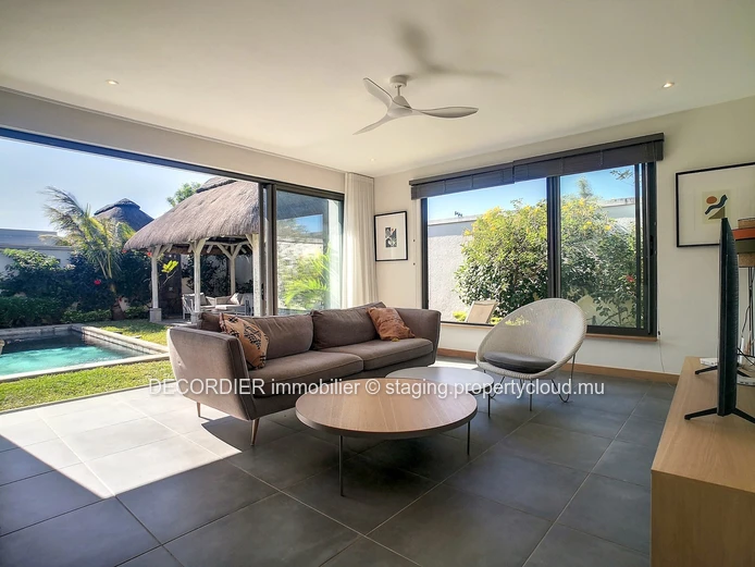 Contemporary villa located in a secure residence, accessible to foreigners (Sole Mandate)
