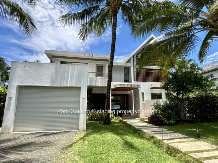 Villa 4 chambres à vendre | Prestigieux Mont Choisy Golf & Beach Estate, Grand Baie