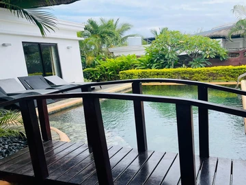 4 Bedroom Villa