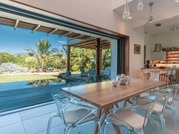 5 Bedroom Villa