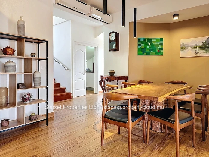 Villa | Sea View | Prime Location
