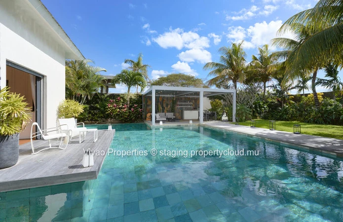 Exceptional villas for sale in Grand Baie - 414m2 - Heated swimming pool of 93m2 - Home automation - Fully furnished ...