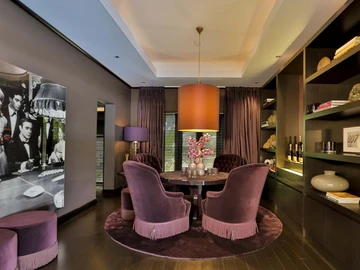 5 Bedroom Villa