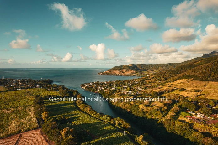 2 Bedroom apartment | Golf, beach, garden view | Anahita Beau Champ