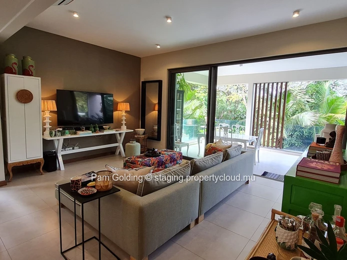 First-Floor 2-Bedroom Apartment in Pointe aux Canonniers, Mauritius – 204.84 m²
