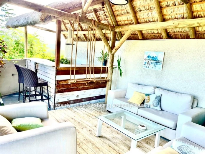 Luxury 5-Bedroom Villa  – Infinity Pool, Lagoon Views & Refined Island Living