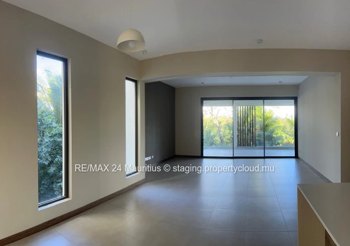 Stunning Two Bedroom Apartment with Private Rooftop Pool in Pointe aux Cannonier!