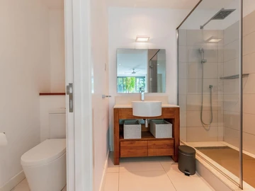 4 Bedroom Apartment