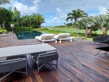 5 Bedroom Villa