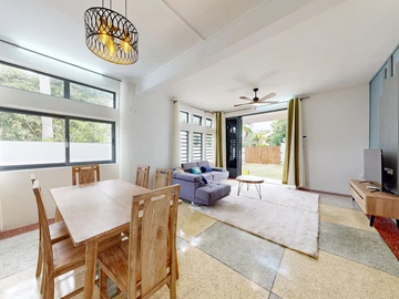 7 Bedroom Apartment