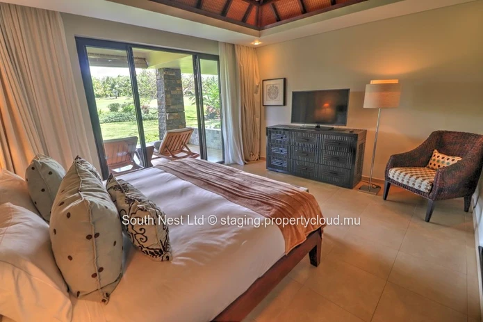 Golf view apartment in a golf and seaside estate