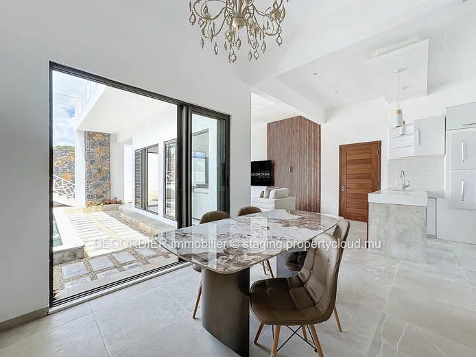 Maison individuelle avec piscine