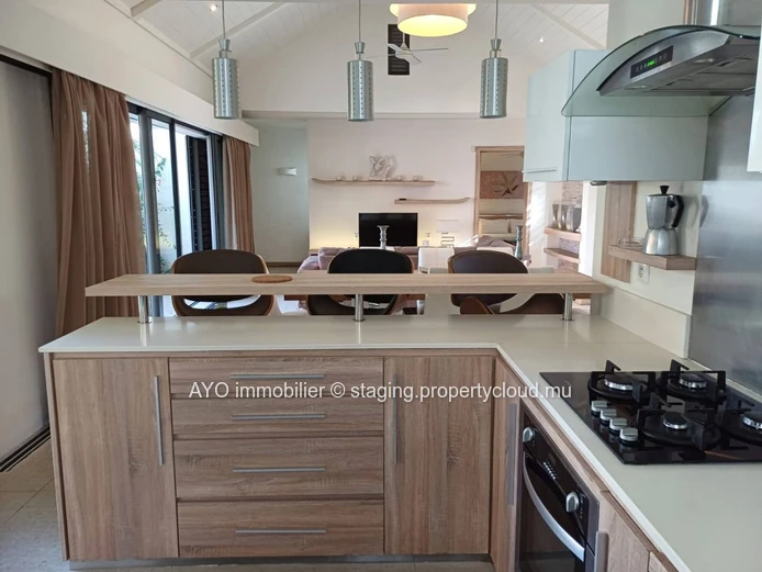Very High Standard Villas in a gated community - Close to Grand Bay Centre