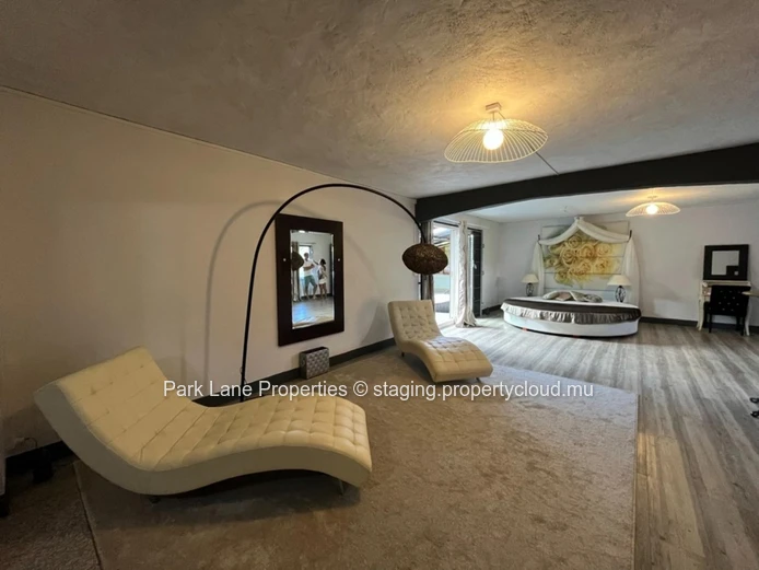 Maison familale agréable avec terrasse spacieuse et jaccuzzi