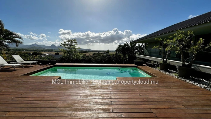 4 bedroom house in Mont Piton