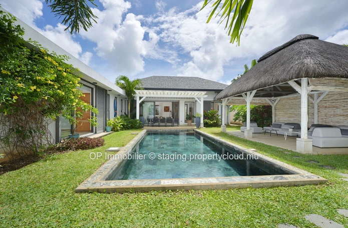 Modern 4 bedroom villa with private pool in the heart of Grand Baie