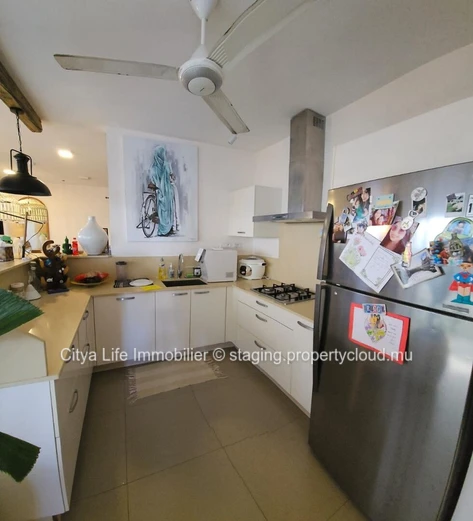 Duplex à vendre à Mon Choisy, 167m² habitables sur 460m² de terrain, 3 chambres, piscine privée, Rs.