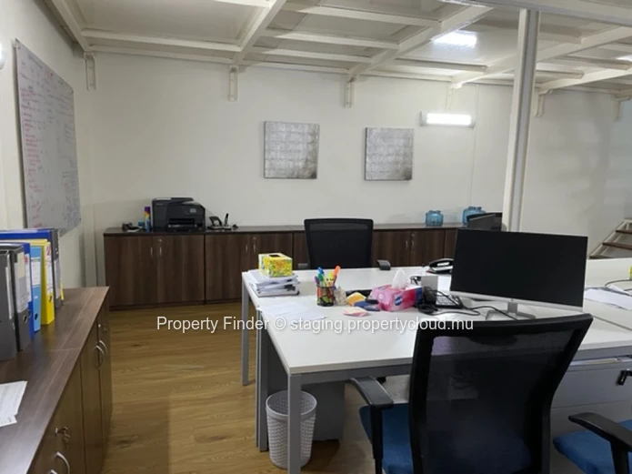 Warehouse in Bambous For sale