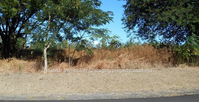 For sale - Beautiful residential plot of land of 420 toises in Black-River. 