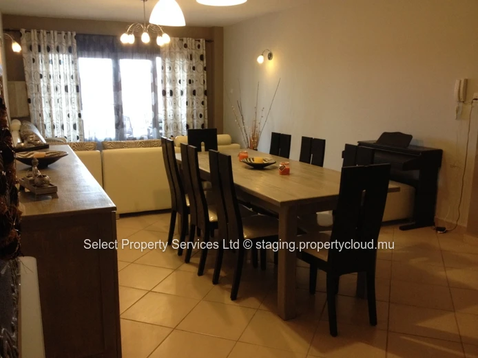 Furnished Modern Apartment for rent in Trianon, Quatre Bornes 