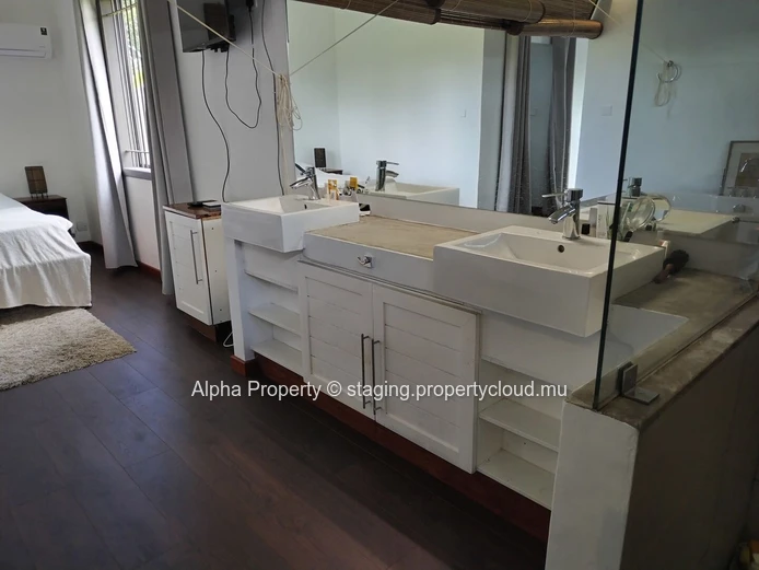 Elegant house to let at Verdun