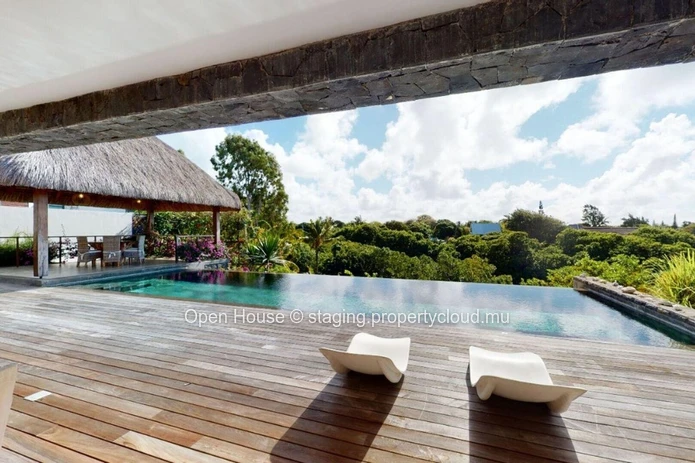 Luxury Villa, Ocean Front, Golf, 4 bedrooms, 4 bathrooms, swimming pool. Accessible at foreigners.