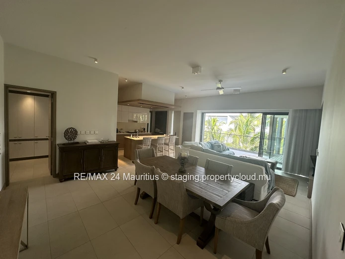 Exquisite Coastal Living: Luxurious Golf Estate Apartment with Stunning Amenities