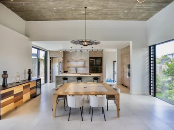 4 Bedroom Villa
