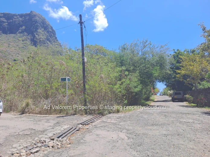Le Morne - Opportunité Exceptionnelle : Terrain de Rêve à vendre  dans un Cadre Privilégié