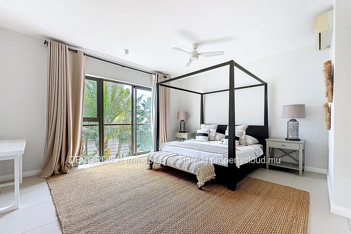 Penthouse - accès plage privée