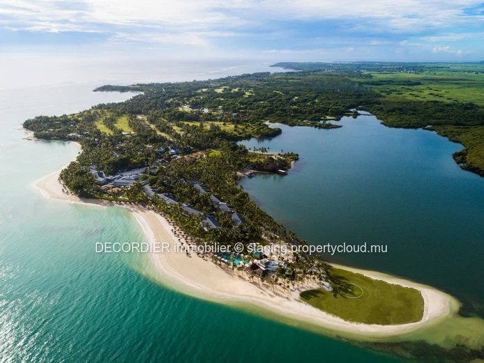 Freehold waterfront villas - accessible to foreigners