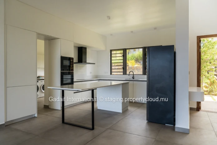 Luxury Villa with Sea and Golf Views for Sale | Heritage Valriche – Bel Ombre