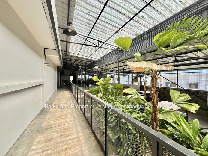 Modern Office Spaces in the Innovative Nouvelle Usine Project, Floreal 