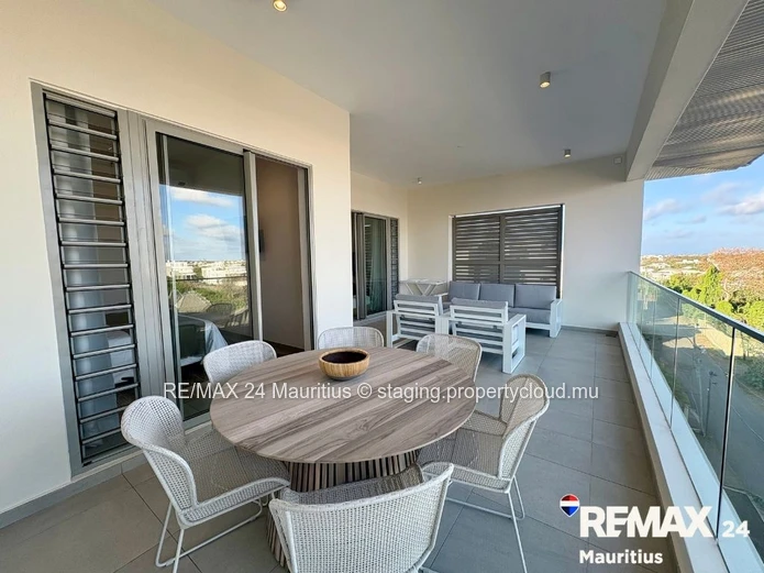 Luxury Penthouse for Sale at Pereybere