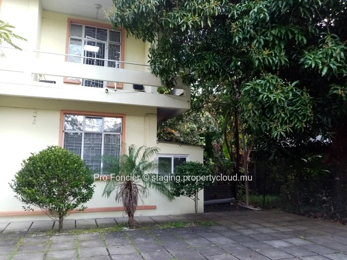 Office for rent close to amenities 