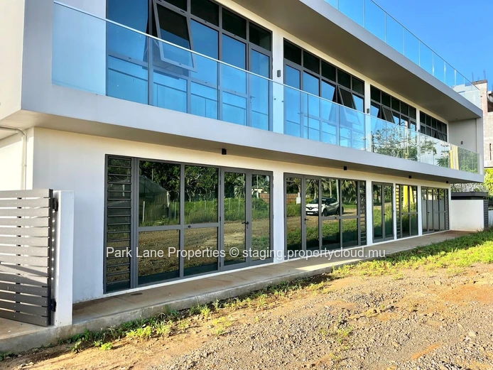 Prime Retail Space in Vivea Business Park: Your Gateway to Smart City Commerce