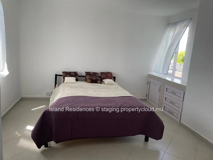 Stunning 300m² Calodyne Home with Office Space, Parking, and Rooftop Access