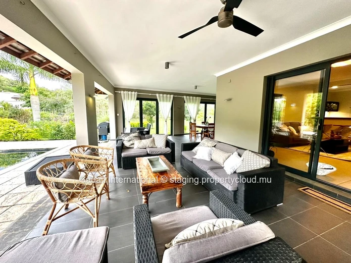 Matala Villa: villa with mountain view, tropical garden and private pool - Black River