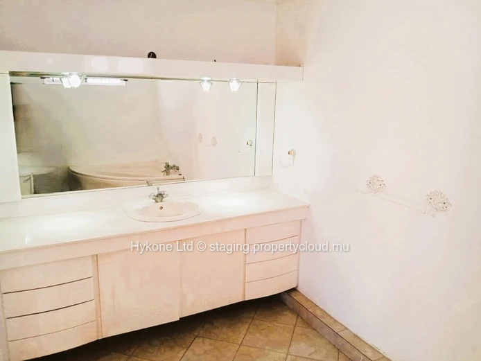 House For Rent In Flic en Flac