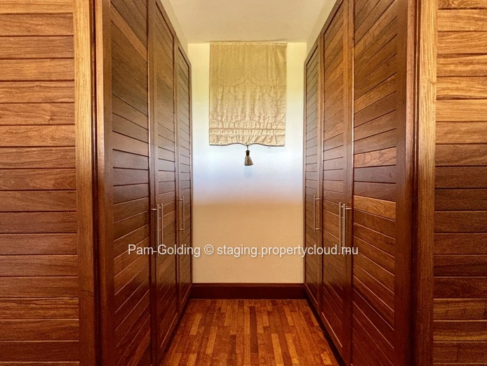 Vivre dans la Villa Valriche - entourée par la nature.