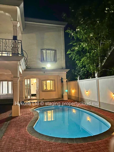 Villa For Rent In Pereybere