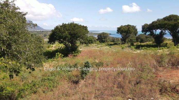 MAURITIAN CITIZENS ONLY | Domaine de Palmyre, Premium residential land, Tamarin / Black River